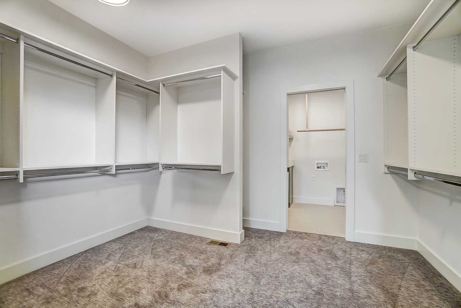 4904 Bunnell Hill walk-in closet