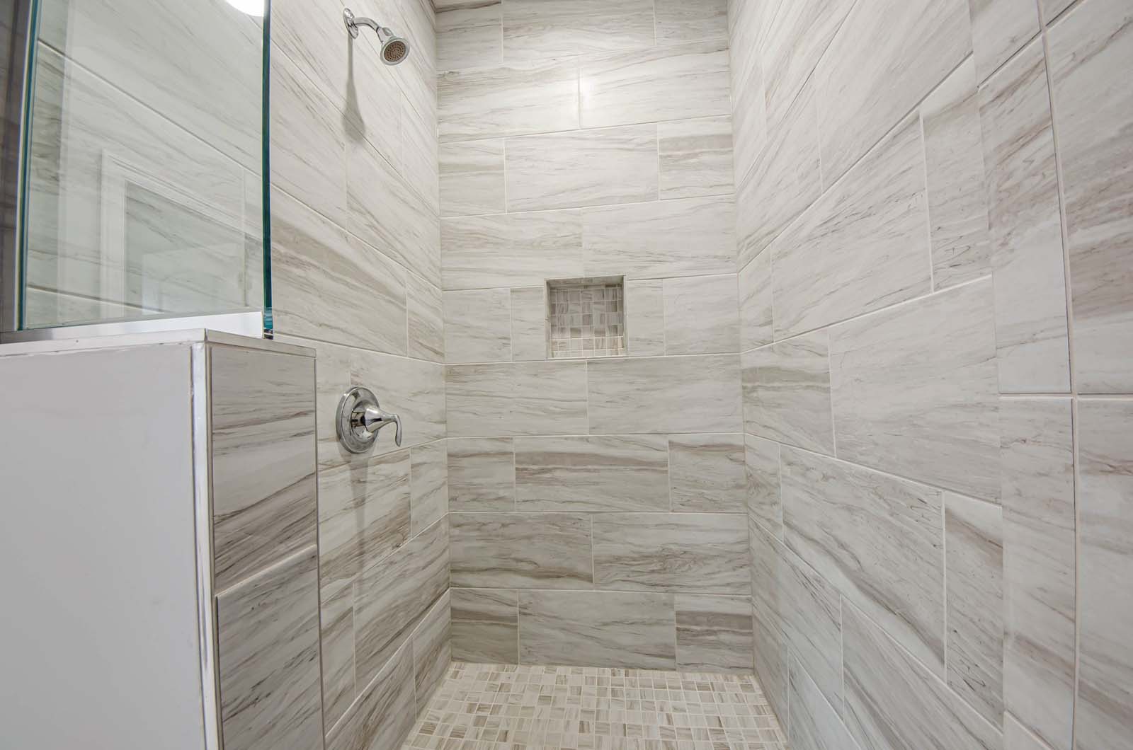 Design Homes The Sierra tile shower